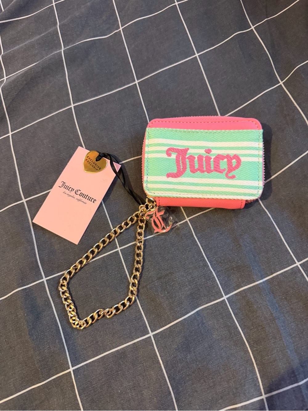 juicy couture zip around wallet